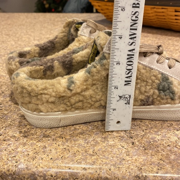 Vintage Havana Fuzzy Camouflage Multi Slip On Sneaker Shoes 7.5 - Picture 15 of 17